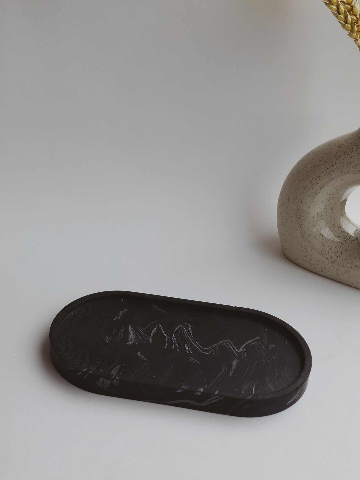 Base oval