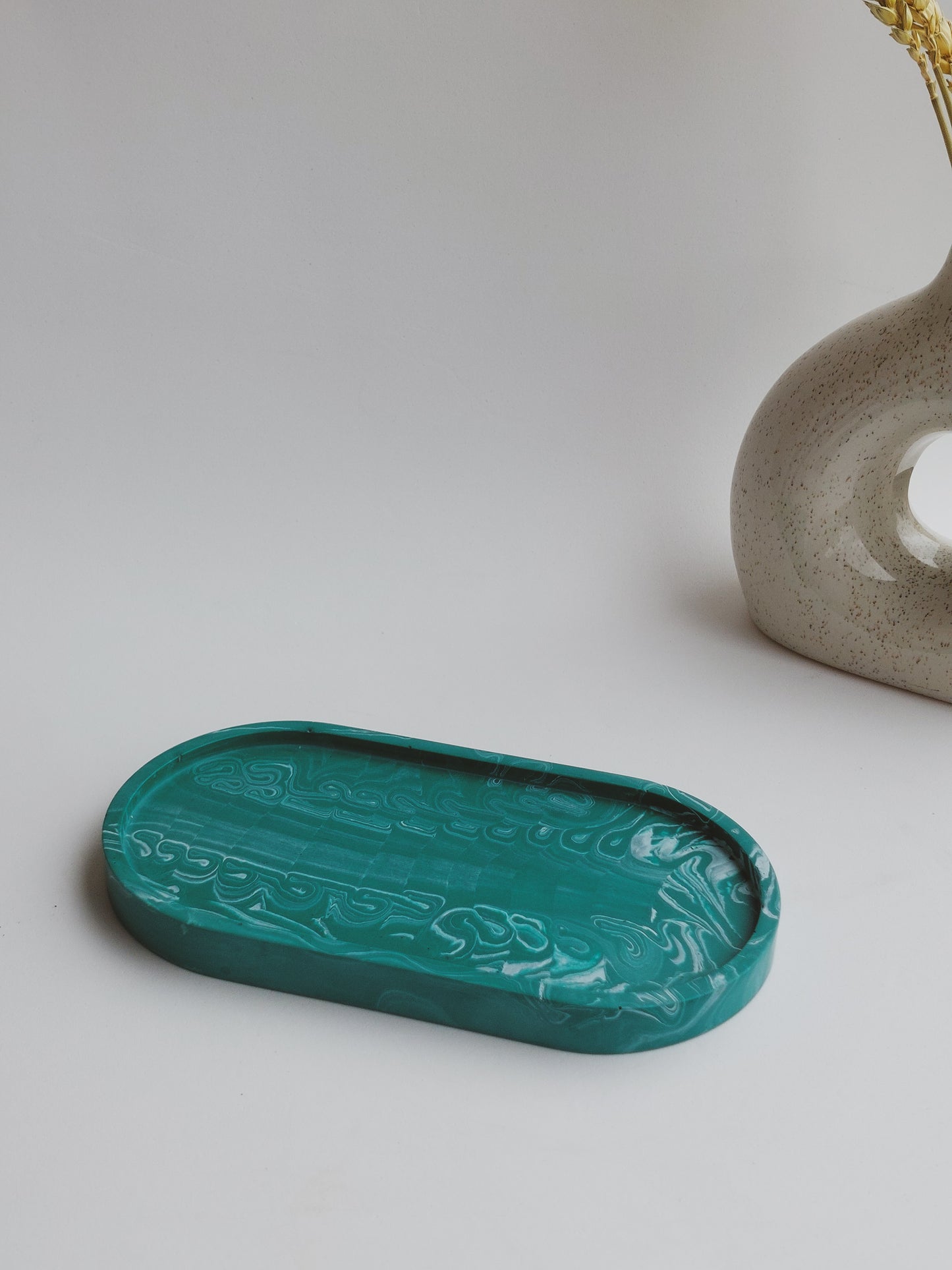 Base oval