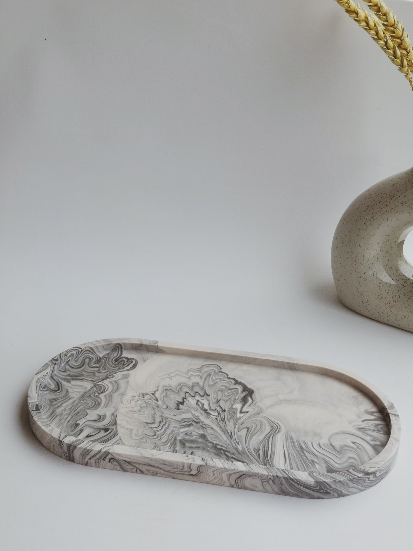 Base oval